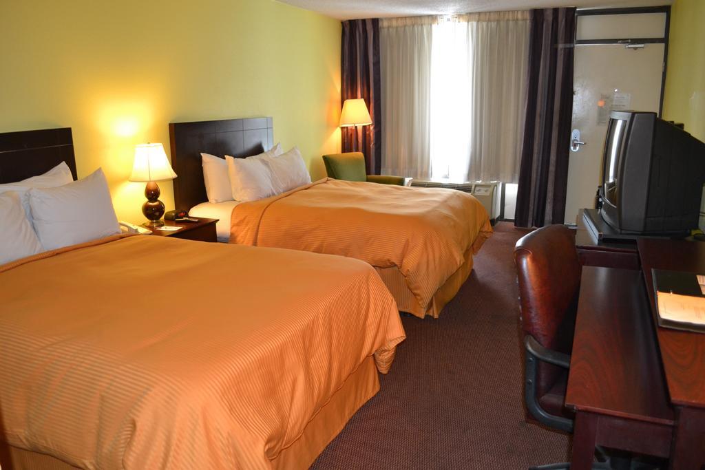 Clarion Inn Brunswick Cameră foto